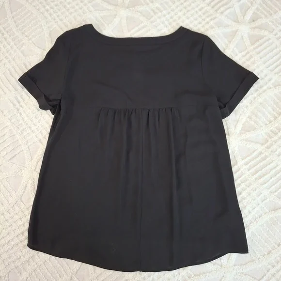 LOFT Women's Small Black Short Sleeve Cuffed Crew Neck Chiffon Blouse Top NWT - Picture 7 of 7